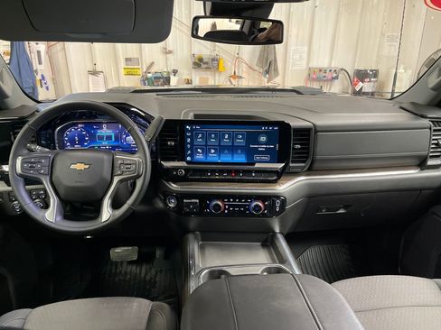 Certified 2024 Chevrolet Silverado 2500 LT w/ All Star Edition AWD/4WD image 18