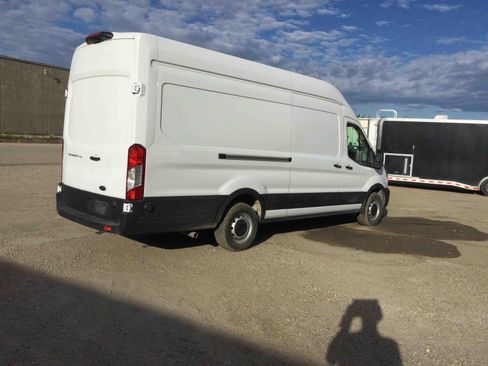 Used 2024 Ford Transit 250 148 High Roof Extended w/ Load Area Protection Package RWD image 2
