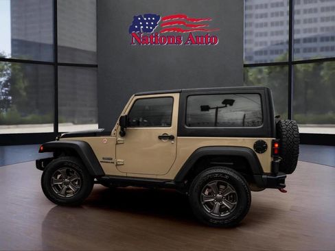Used 2017 Jeep Wrangler Rubicon image 2