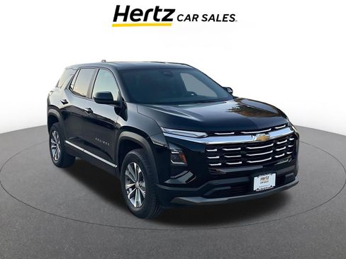 Used 2025 Chevrolet Equinox LT image 1