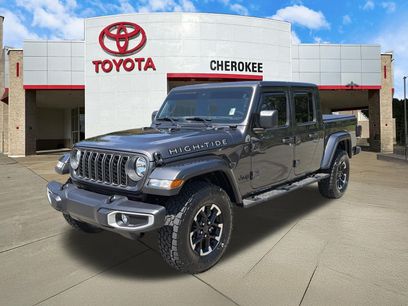 Used 2025 Jeep Gladiator Sport