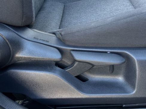 Used 2025 Toyota Camry LE image 31