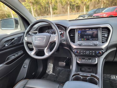 Used 2023 GMC Acadia AT4 w/ Technology Package image 16