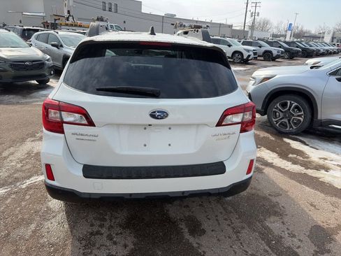Used 2017 Subaru Outback 2.5i Limited image 6