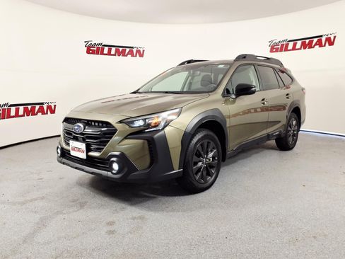 Used 2025 Subaru Outback Onyx Edition image 3