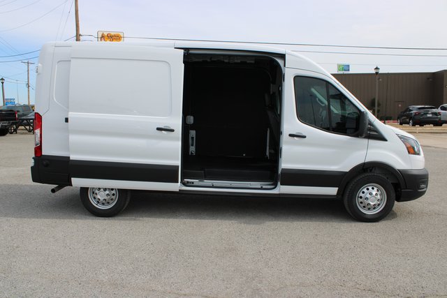 New 2026 Ford Transit 250 148 Medium Roof w/ Load Area Protection Package RWD image 4