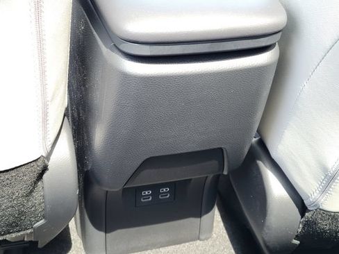 New 2026 Toyota Prius XLE FWD image 18