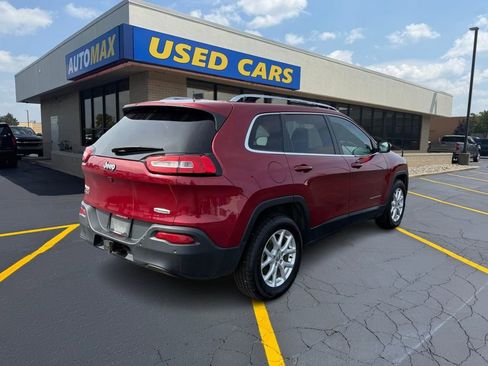 Used 2017 Jeep Cherokee Latitude w/ Comfort/Convenience Group image 5