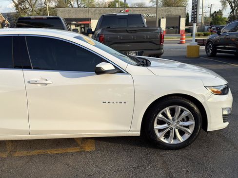 Used 2022 Chevrolet Malibu LT FWD image 12