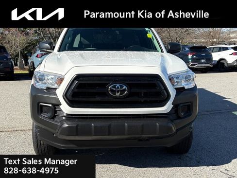 Used 2022 Toyota Tacoma SR image 2