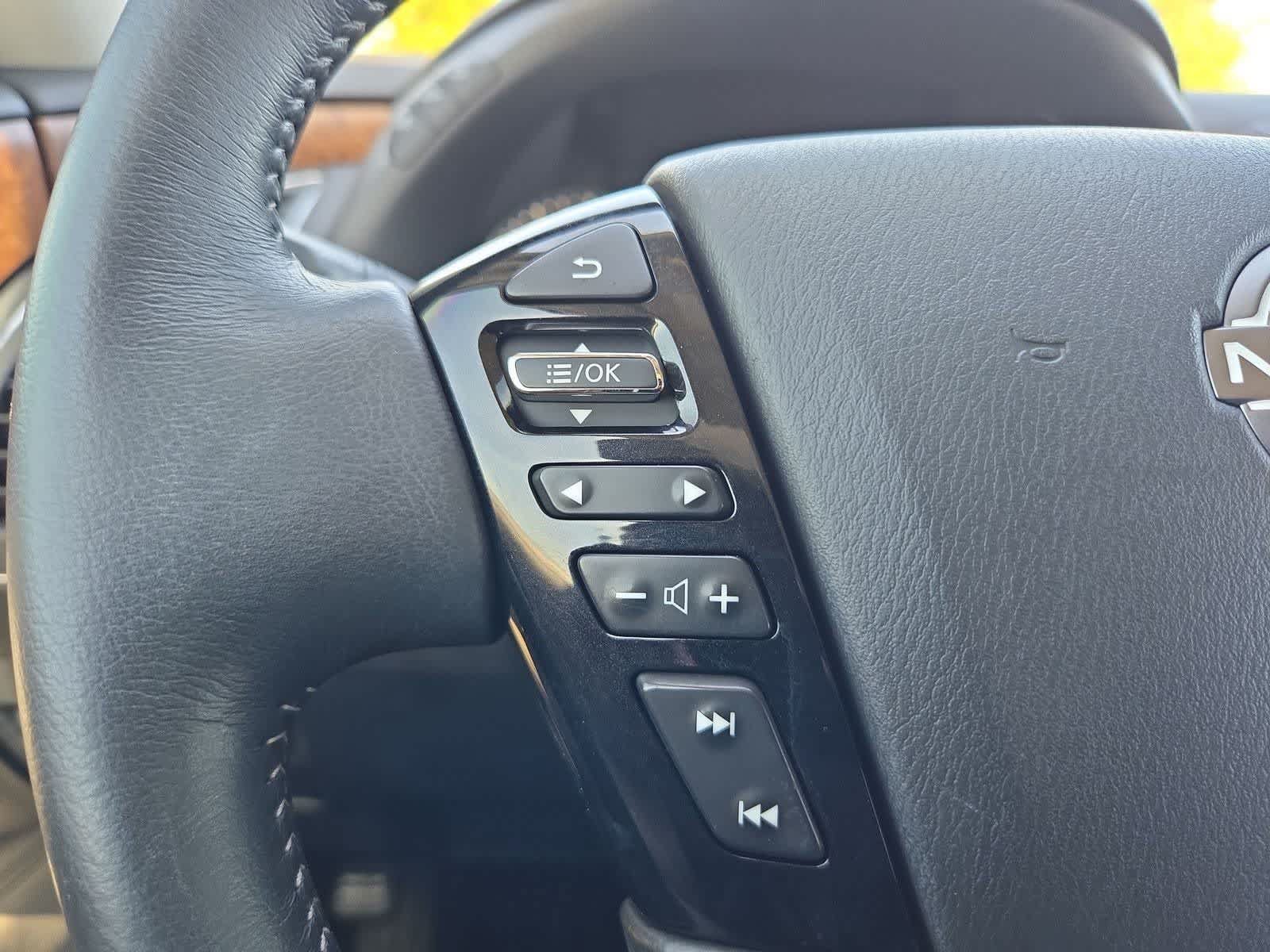 Used 2023 Nissan Armada SL w/ Captain's Chairs Package RWD image 24