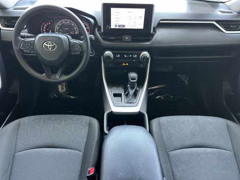 Used 2024 Toyota RAV4 XLE FWD image 12