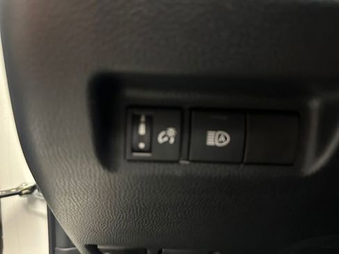 Used 2024 Toyota RAV4 XLE AWD/4WD image 20