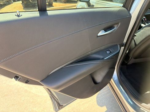 Used 2025 Cadillac XT4 Premium Luxury FWD image 21