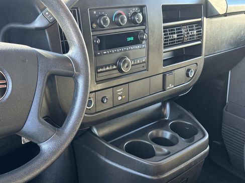 Used 2024 GMC Savana 2500 w/ Driver Convenience Package image 4