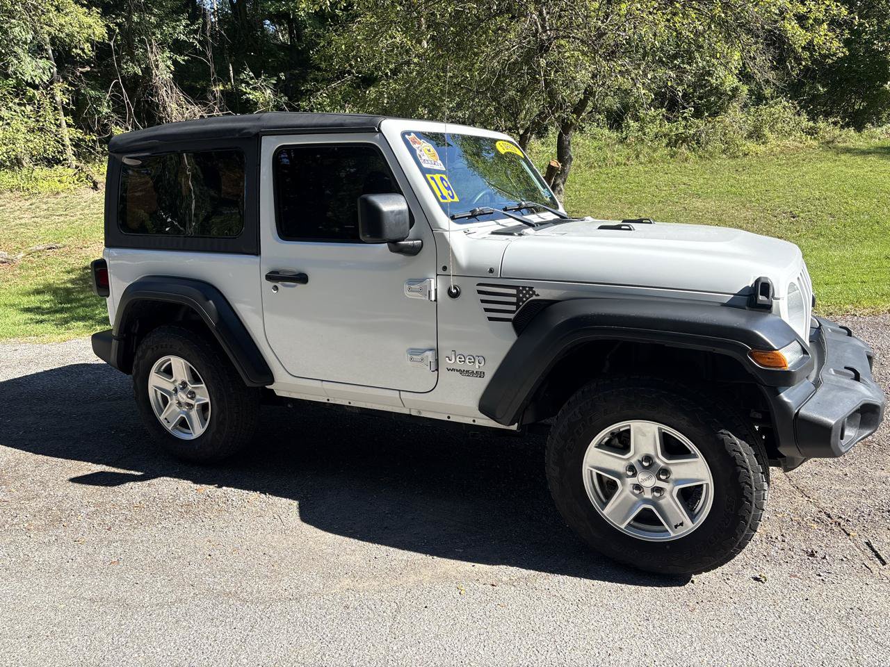 Used 2019 Jeep Wrangler Sport AWD/4WD image 12