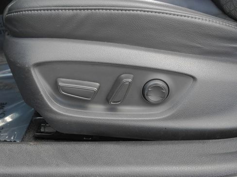 Used 2018 Toyota Camry XSE image 21