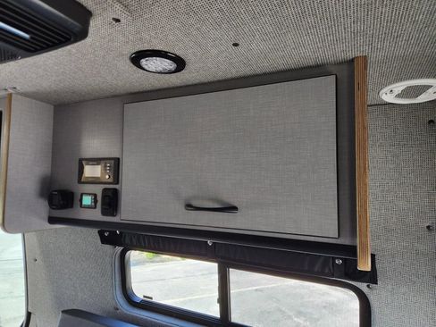 Used 2024 Mercedes-Benz Sprinter 2500 image 50