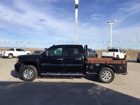 Used 2012 GMC Sierra 3500 Denali w/ Suspension Package, Off-Road AWD/4WD image 2