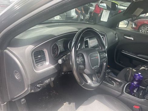 Used 2022 Dodge Charger SXT image 6
