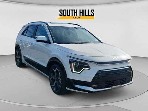 Certified 2025 Kia Niro EX Touring FWD image 7