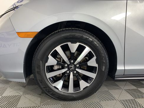 Used 2025 Honda Odyssey EX-L image 11