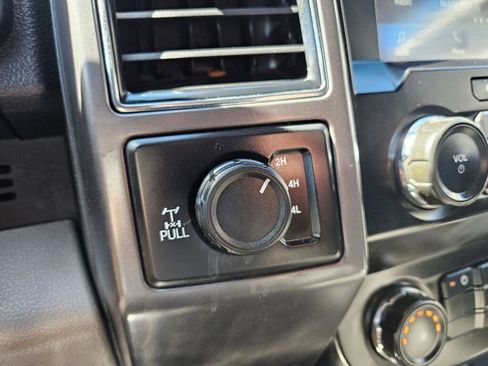 Used 2020 Ford F150 XLT image 8