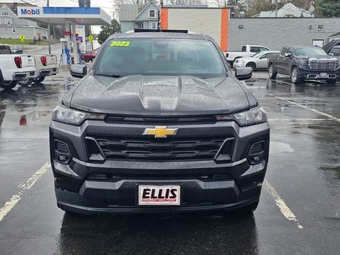 Used 2023 Chevrolet Colorado LT w/ LT Convenience Package II AWD/4WD image 4