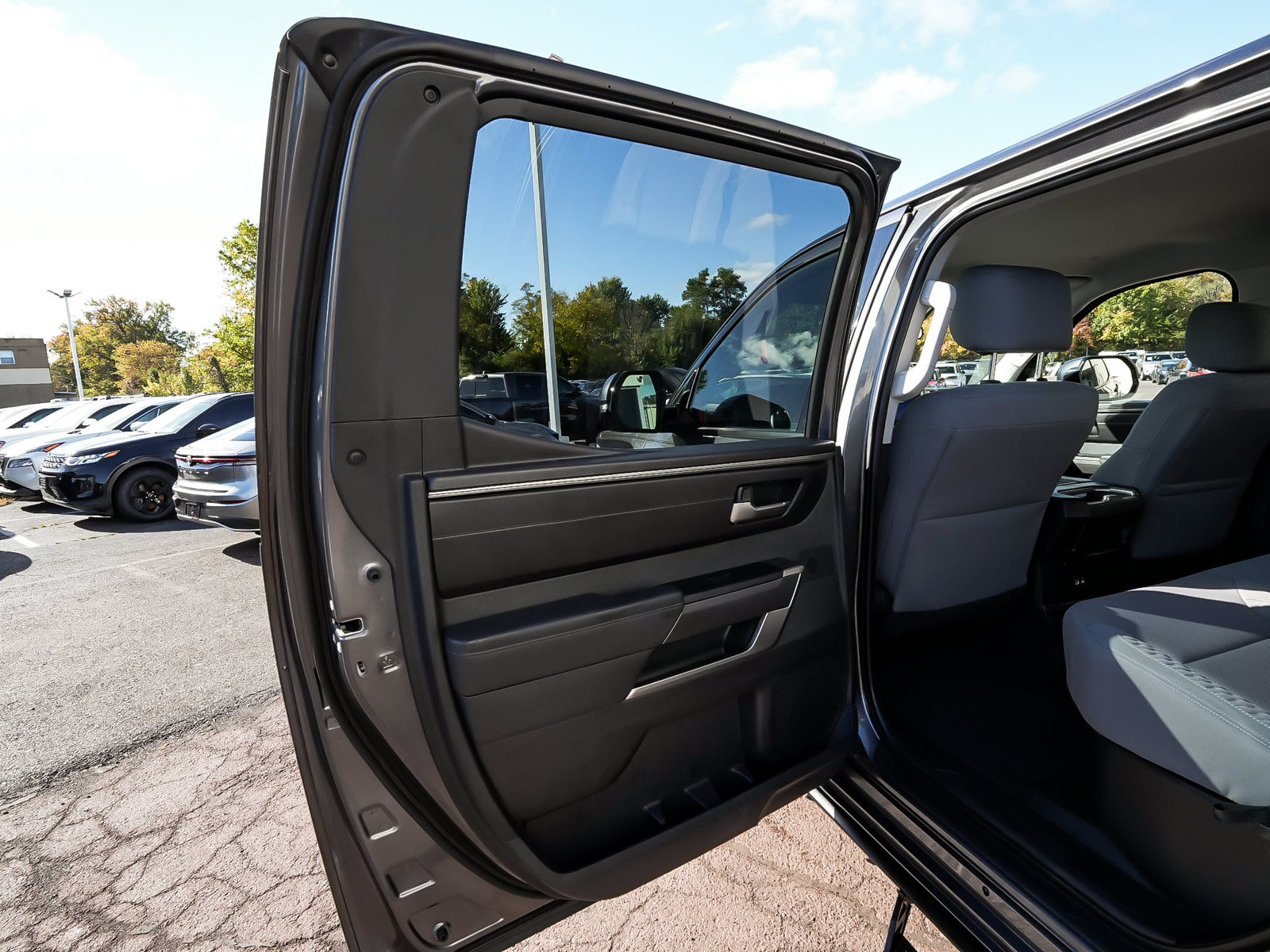 Used 2023 Toyota Tundra SR5 w/ SR5 Convenience Package AWD/4WD image 13