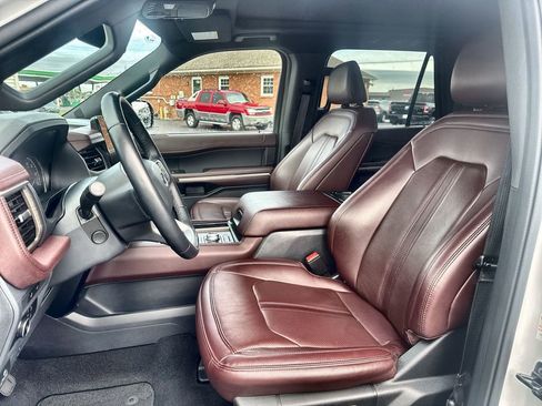 Used 2024 Ford Expedition Max Limited AWD/4WD image 11