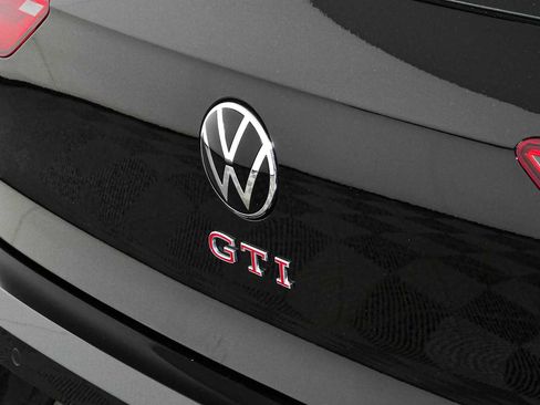 Certified 2024 Volkswagen GTI Autobahn FWD image 40
