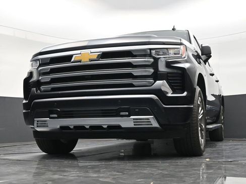 Used 2023 Chevrolet Silverado 1500 High Country w/ Technology Package RWD image 27