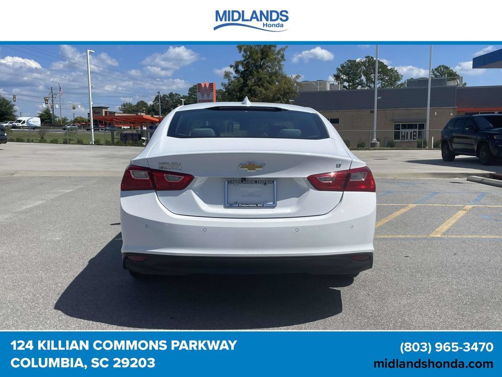 Used 2025 Chevrolet Malibu LT FWD image 5