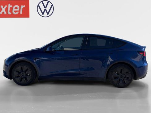 Used 2024 Tesla Model Y Long Range image 12