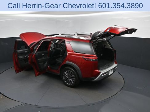 Used 2023 Nissan Pathfinder SL w/ SL Premium Package FWD image 48