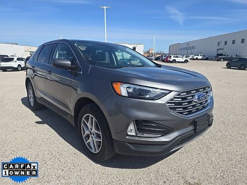 Used 2022 Ford Edge SEL w/ Convenience Package AWD/4WD image 2