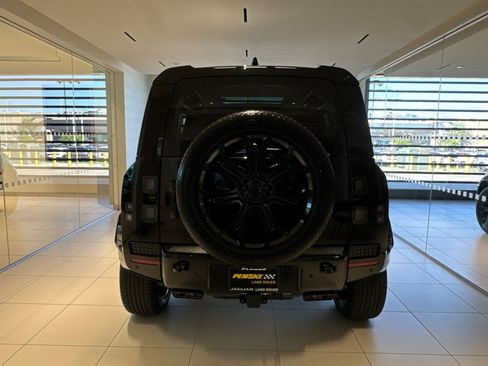 New 2026 Land Rover Defender 110 OCTA image 3