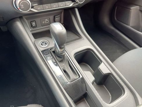 Used 2024 Nissan Sentra S image 15