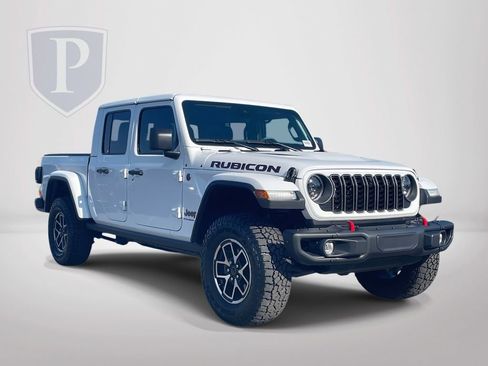 Certified 2025 Jeep Gladiator Rubicon image 1