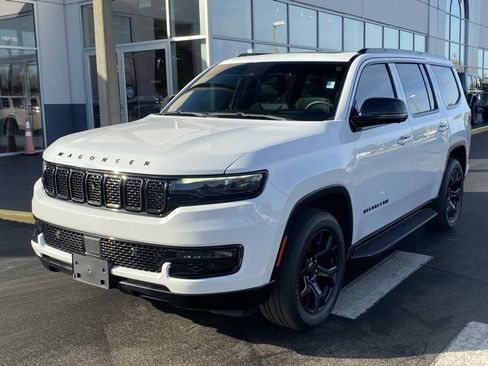 Used 2023 Jeep Wagoneer Series II image 4