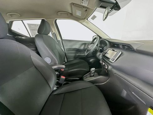 Used 2025 Nissan Kicks Play S FWD image 27