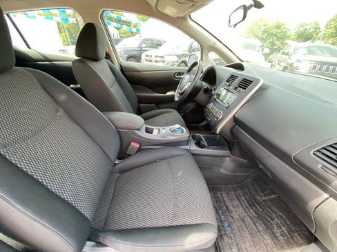 Used 2015 Nissan Leaf S w/ Charge Package FWD image 8