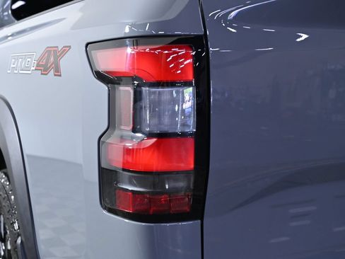 Certified 2023 Nissan Frontier PRO-4X w/ Pro Convenience Package AWD/4WD image 9