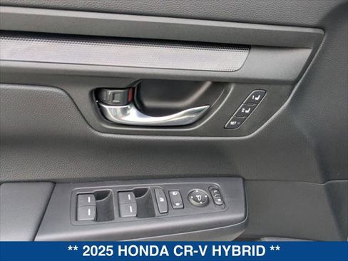 Used 2025 Honda CR-V Sport-L image 11