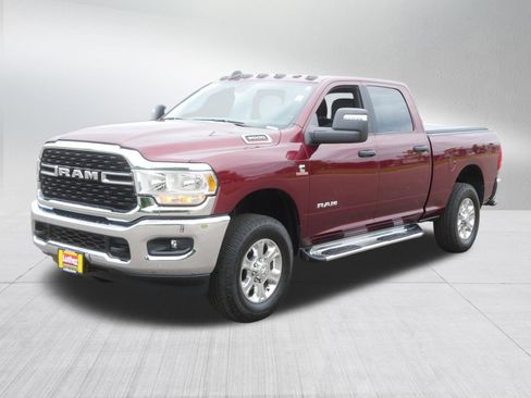 Used 2024 RAM 3500 Big Horn AWD/4WD image 3