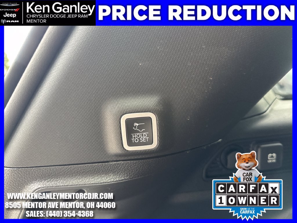 Used 2023 Jeep Grand Cherokee Altitude AWD/4WD image 11