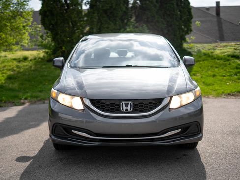 Used 2013 Honda Civic LX image 2
