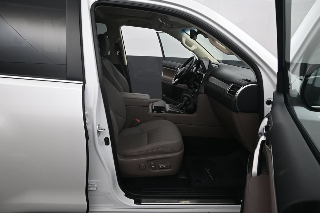 Used 2023 Lexus GX 460 Premium w/ Premium Package AWD/4WD image 20