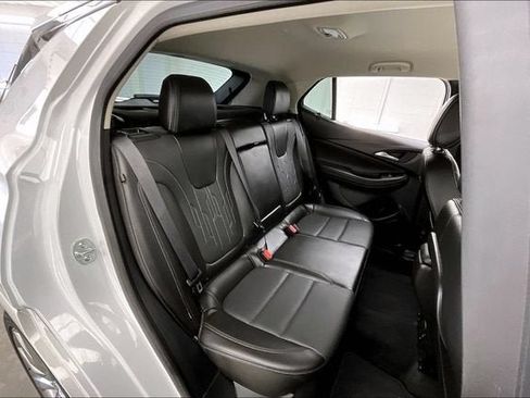 Certified 2025 Buick Encore GX Avenir w/ Avenir Convenience Package AWD/4WD image 18