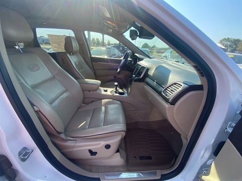 Used 2014 Jeep Grand Cherokee Overland w/ Advanced Technology Group image 9